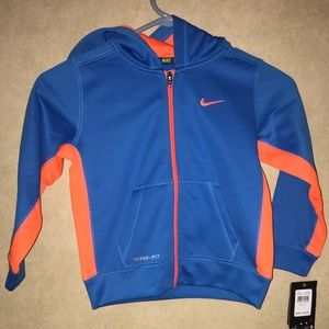 Size 4 Boys Nike Jacket.